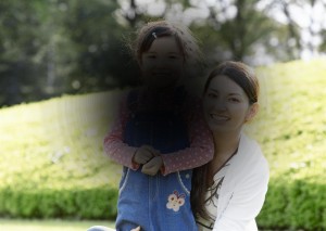 macular deg women light eyes